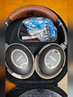 Bose QuietComfort 15 Brown Limited Edition Over-Ear Headphones - Black/Brown